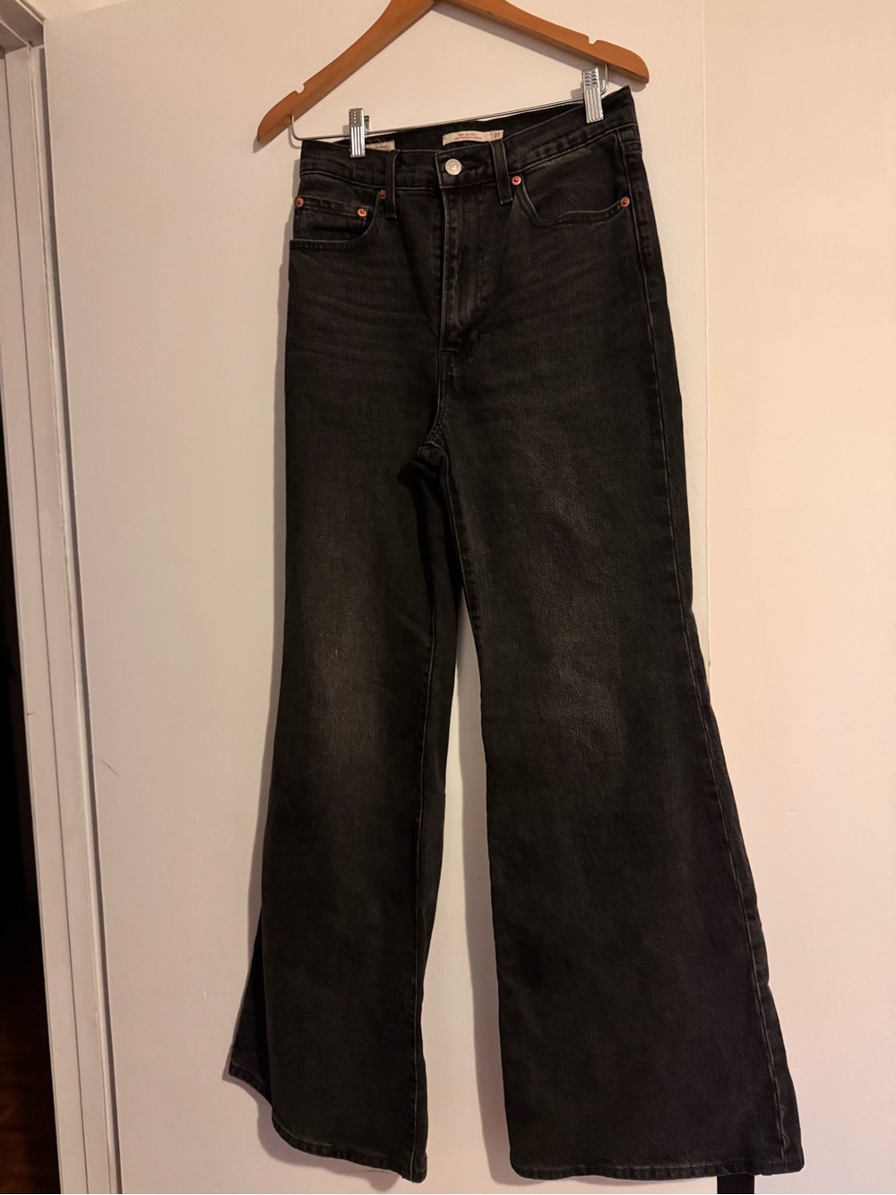 Levi's Black Ribcage Bell - Picture 2 of 5